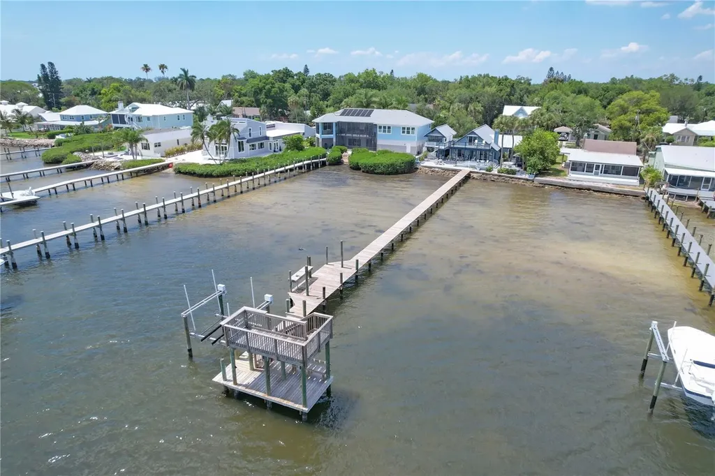 1817 4th Street W Palmetto FL 34221