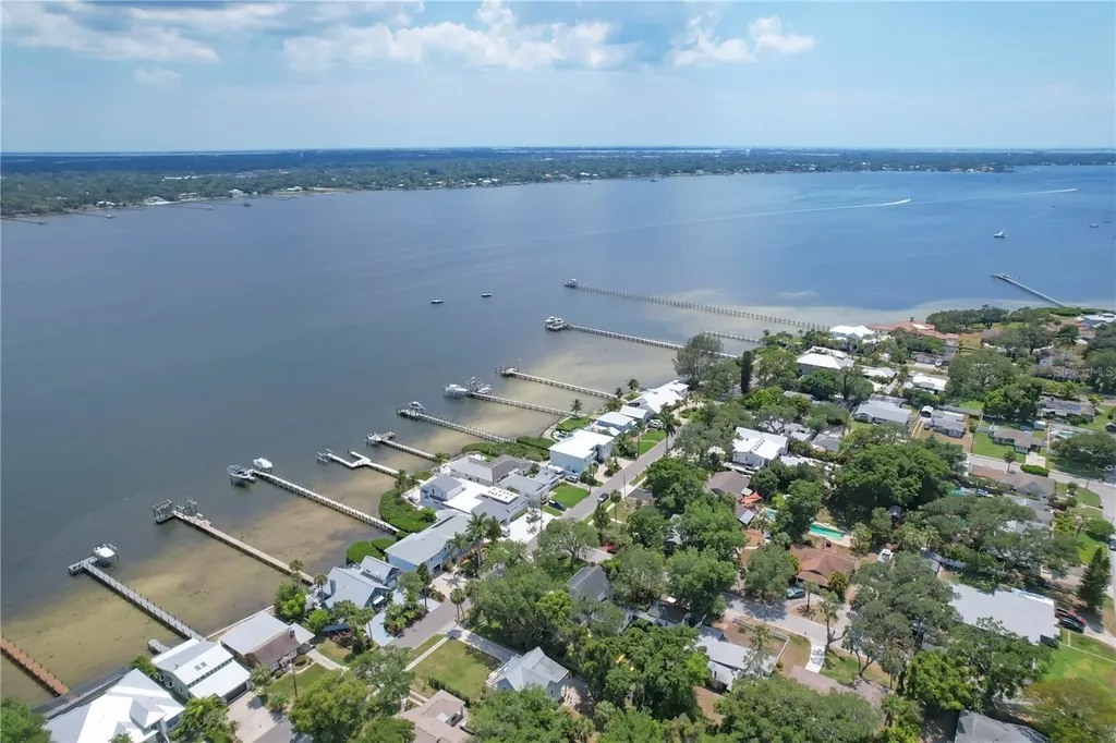 1817 4th Street W Palmetto FL 34221