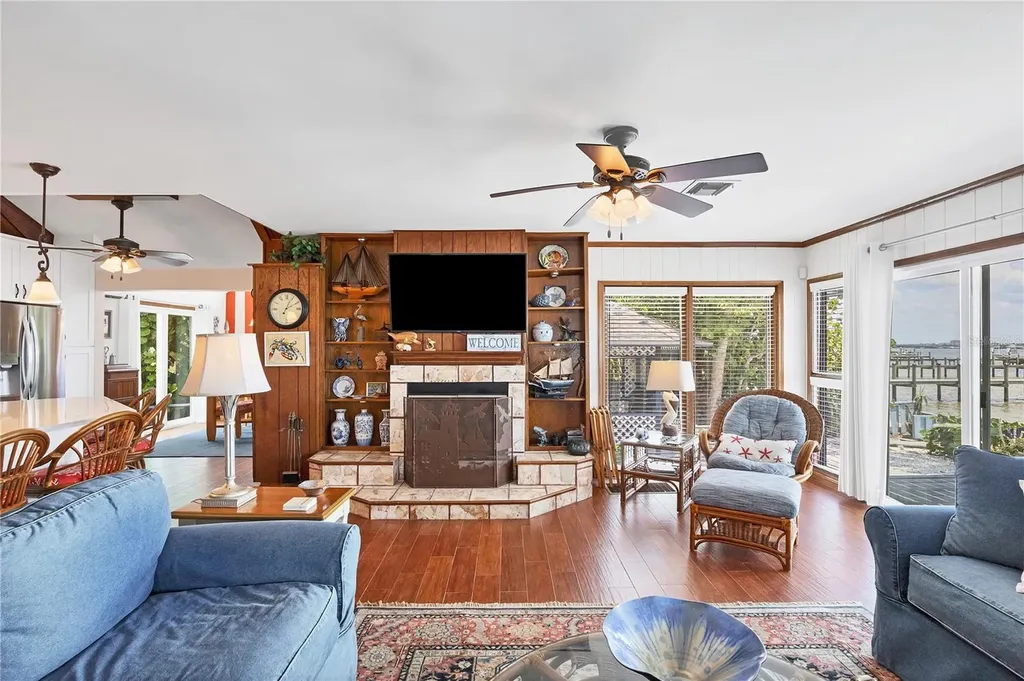 1817 4th Street W Palmetto FL 34221