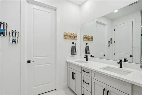 18676 Dayspring Place Venice FL 34293