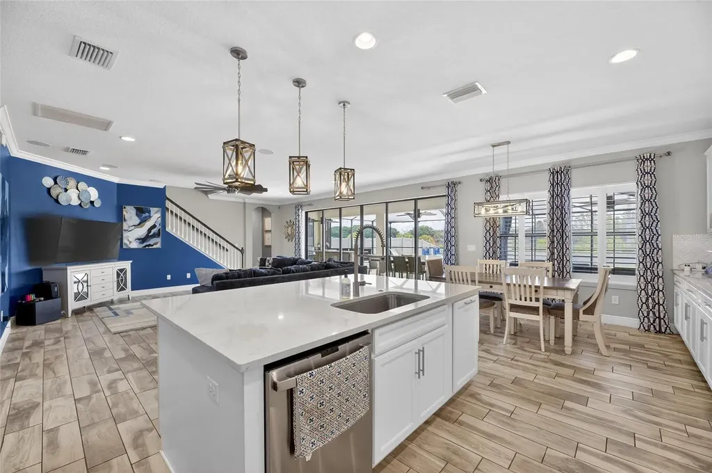 12444 Horseshoe Bend Drive Lithia FL 33547