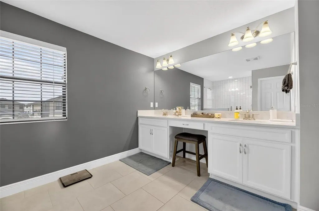 12444 Horseshoe Bend Drive Lithia FL 33547