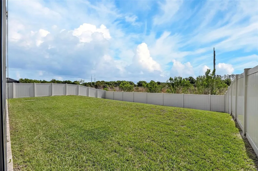 12444 Horseshoe Bend Drive Lithia FL 33547