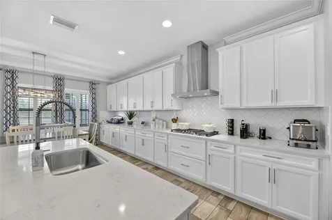 12444 Horseshoe Bend Drive Lithia FL 33547