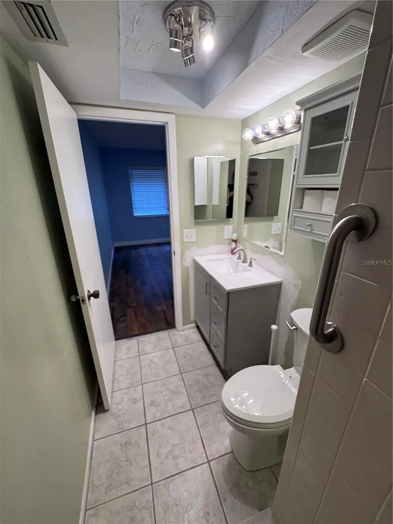511 Longfellow Court Safety Harbor FL 34695
