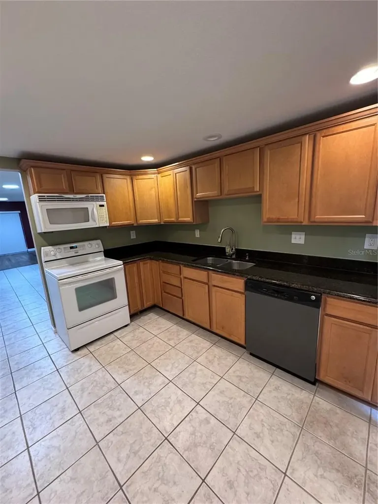 511 Longfellow Court Safety Harbor FL 34695
