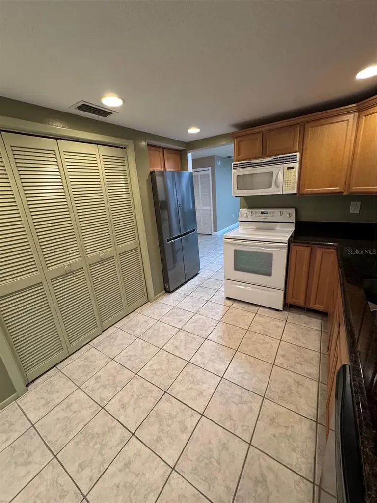 511 Longfellow Court Safety Harbor FL 34695