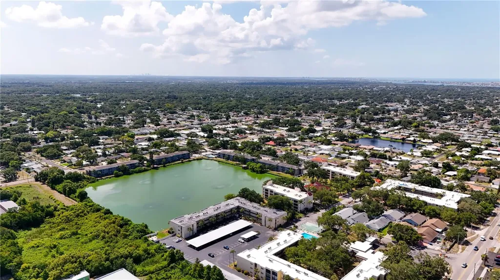 11485 Oakhurst Road Largo FL 33774