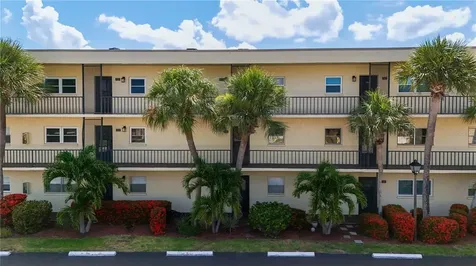 11485 Oakhurst Road Largo FL 33774