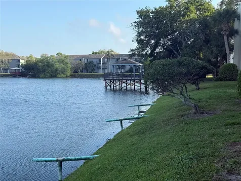 11485 Oakhurst Road Largo FL 33774