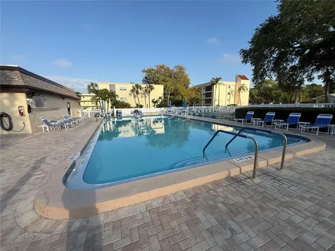 11485 Oakhurst Road Largo FL 33774