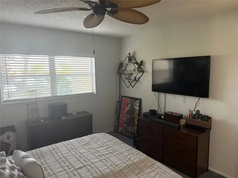11485 Oakhurst Road Largo FL 33774
