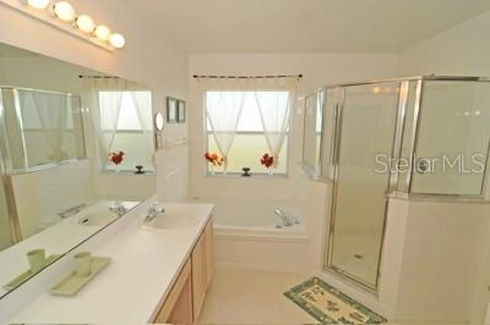 637 Eagle Pointe S Kissimmee FL 34746