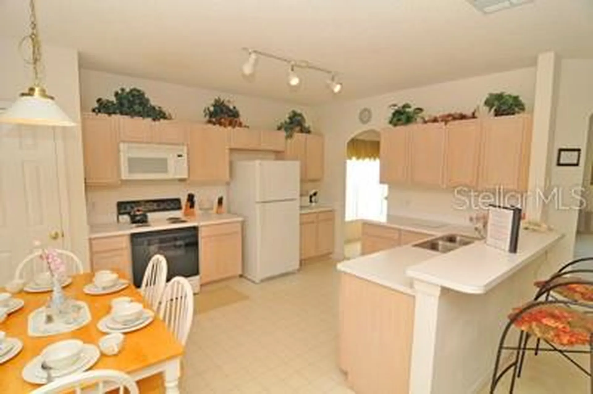 637 Eagle Pointe S Kissimmee FL 34746
