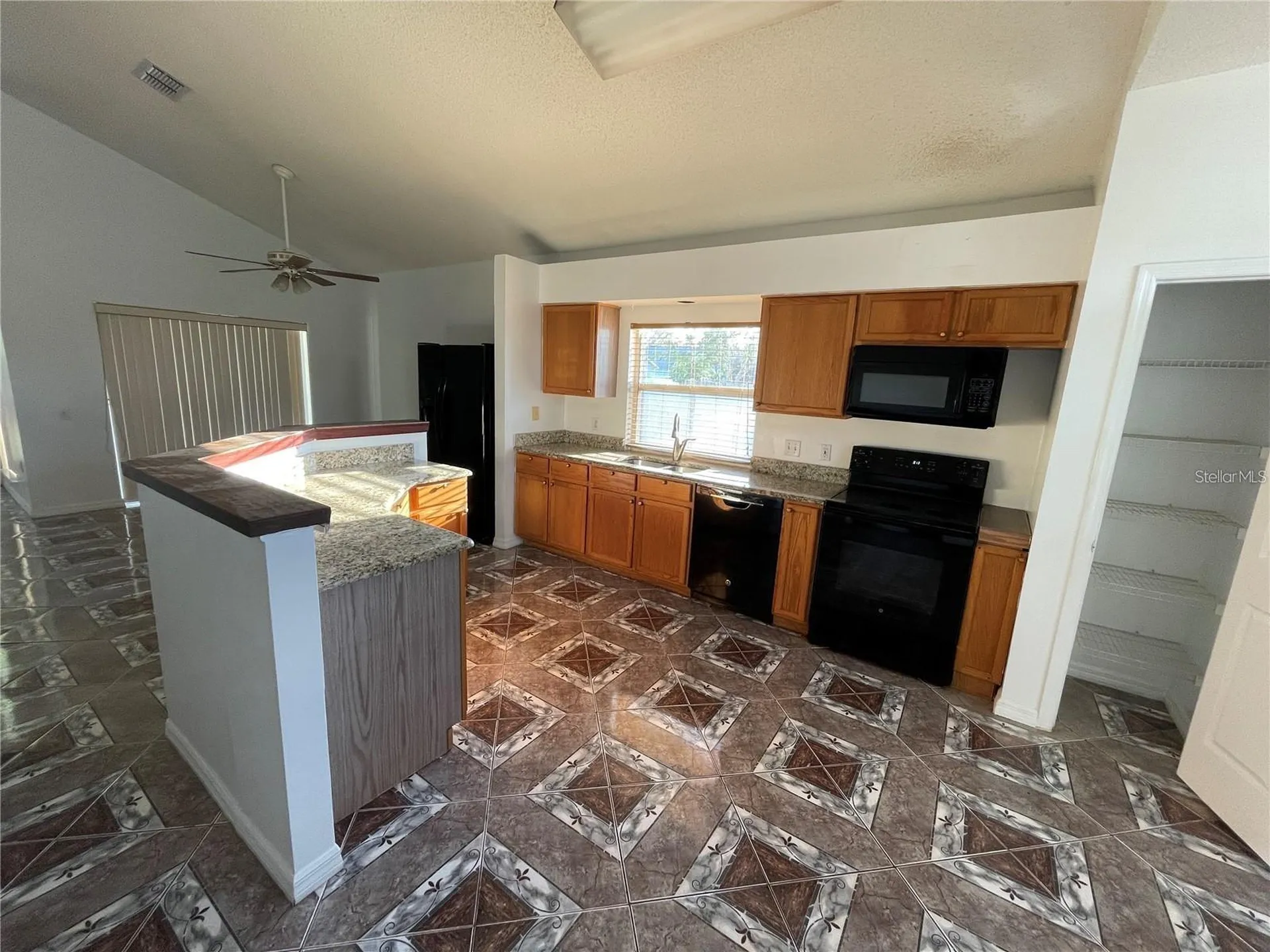 8581 Fort Thomas Way Orlando FL 32822
