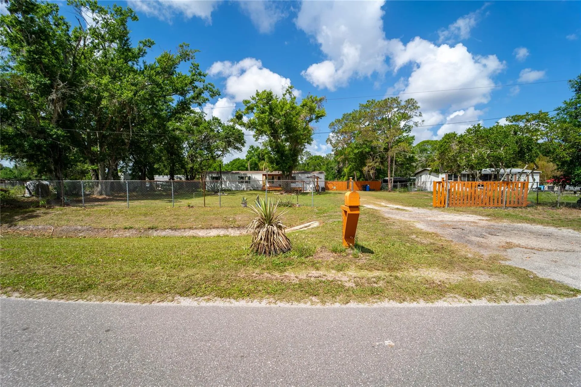 12711 Lovers Lane Riverview FL 33579