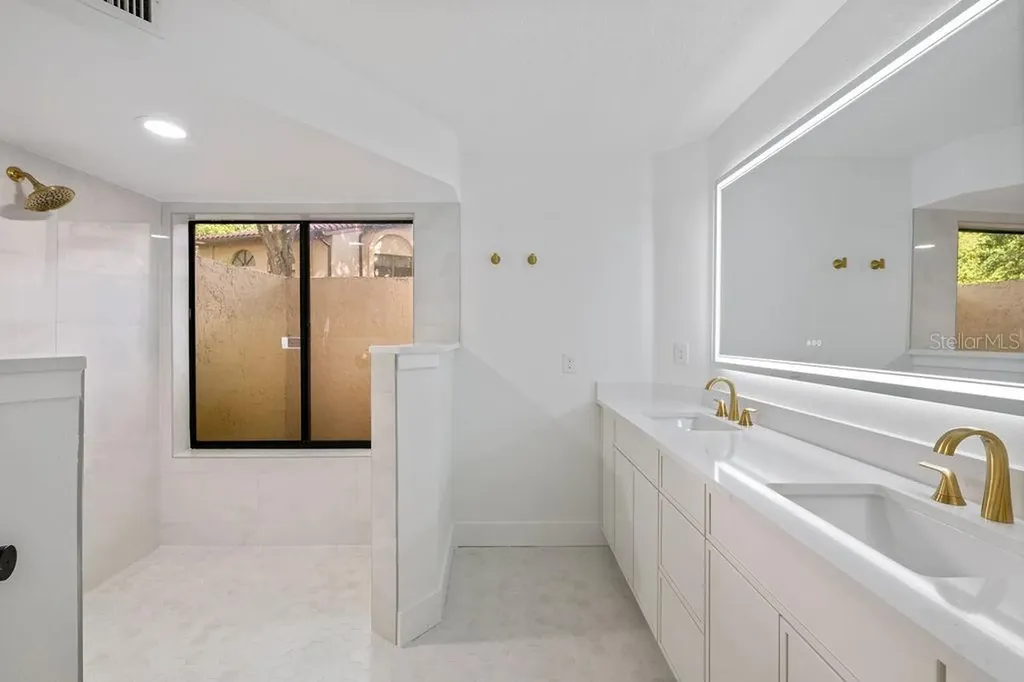 1215 Salerno Court Orlando FL 32806