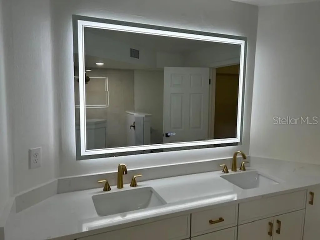1215 Salerno Court Orlando FL 32806
