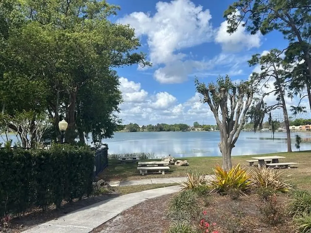1215 Salerno Court Orlando FL 32806