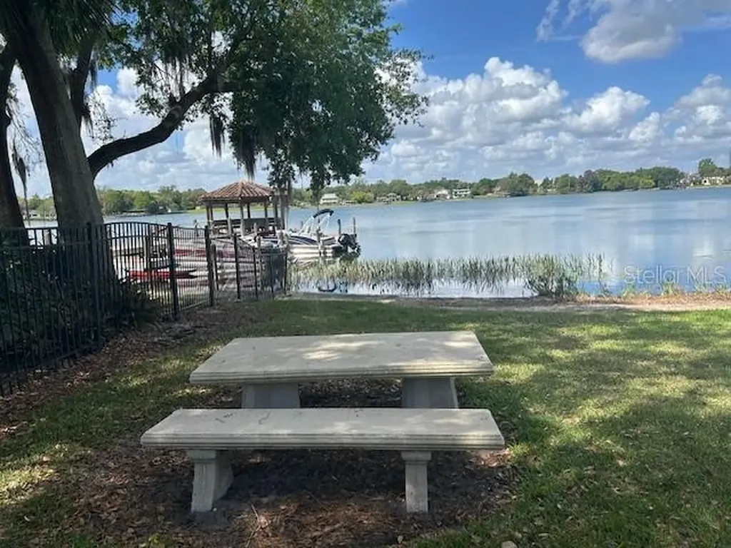 1215 Salerno Court Orlando FL 32806