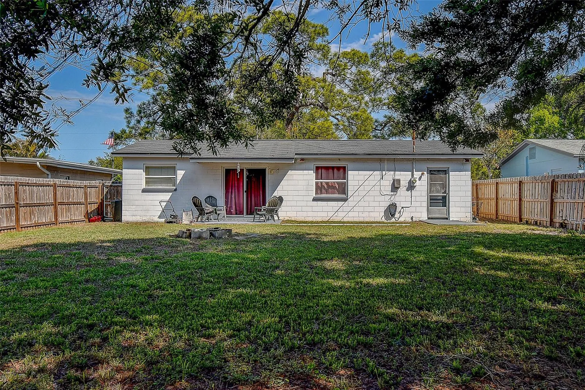 7834 42nd Avenue N St Petersburg FL 33709