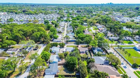 7834 42nd Avenue N St Petersburg FL 33709