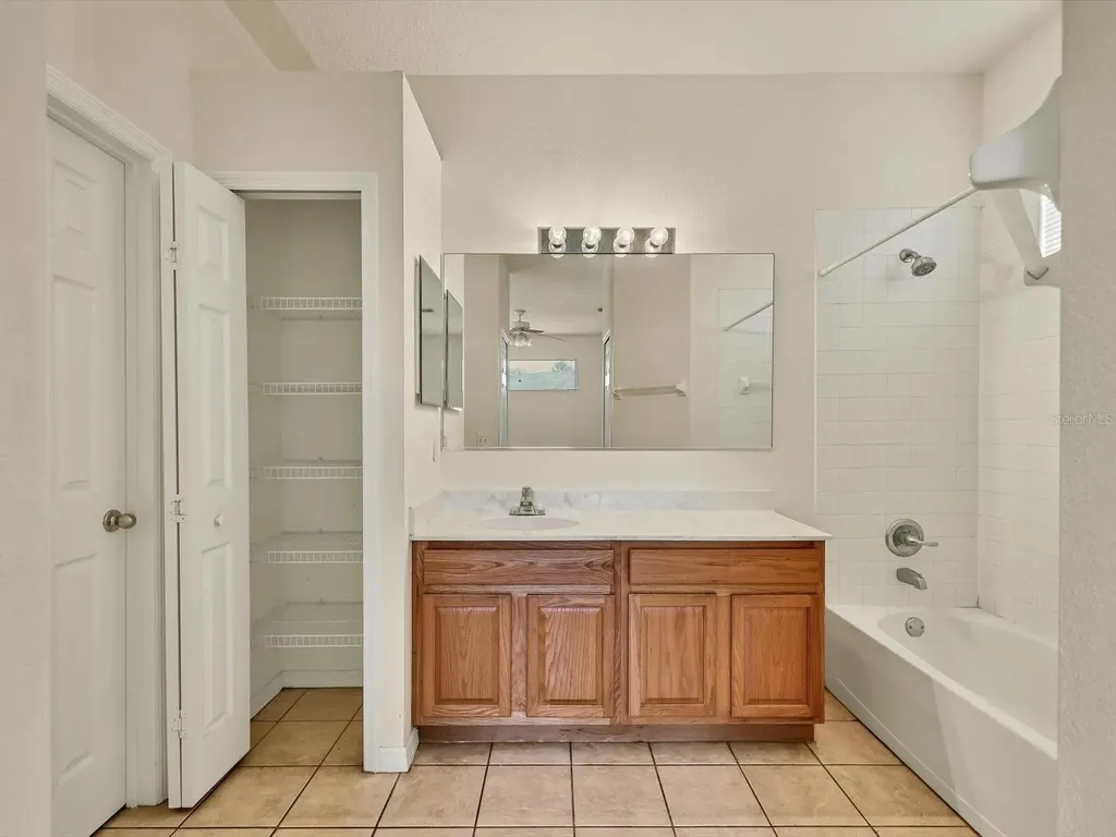 6246 Blue Runner Court Lakewood Ranch FL 34202
