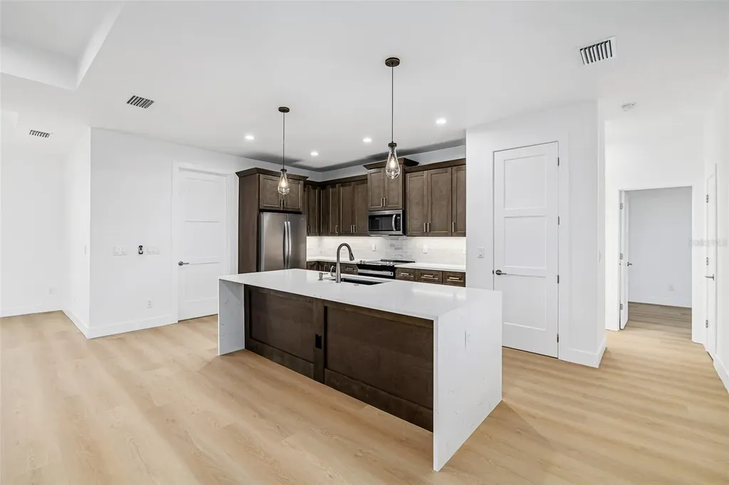 41 Mark Twain Lane Rotonda West FL 33947
