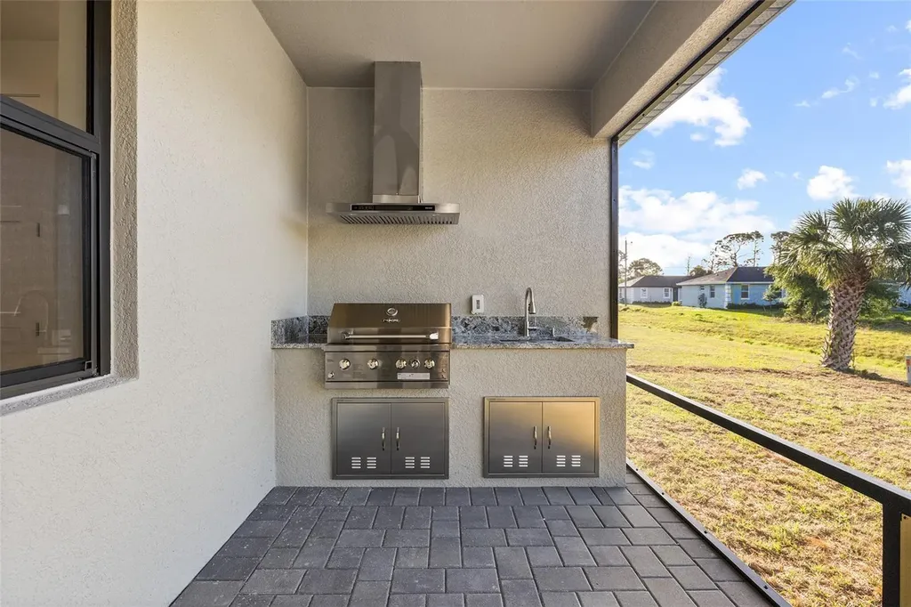 41 Mark Twain Lane Rotonda West FL 33947