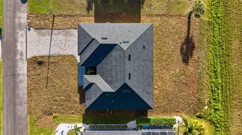 41 Mark Twain Lane Rotonda West FL 33947