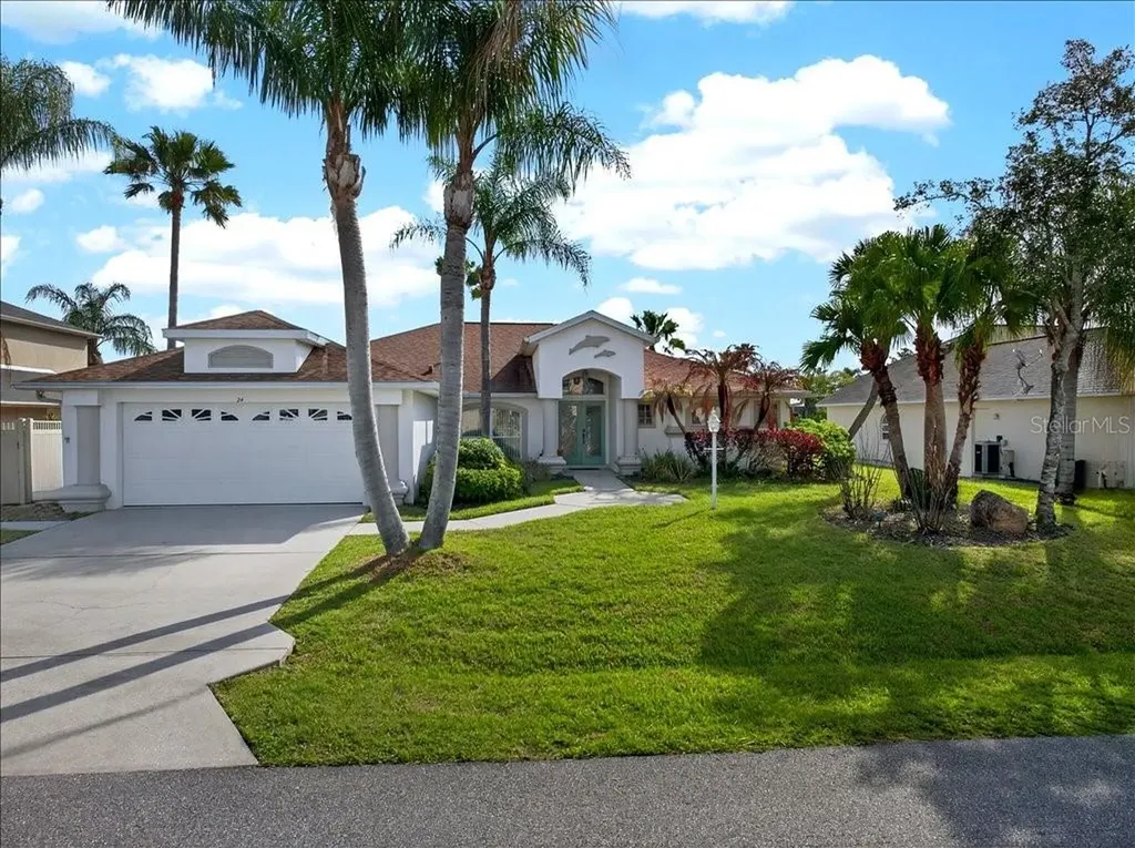 24 Clarendon Court N Palm Coast FL 32137