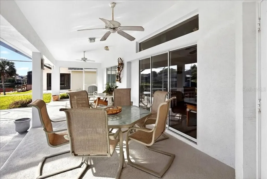 24 Clarendon Court N Palm Coast FL 32137