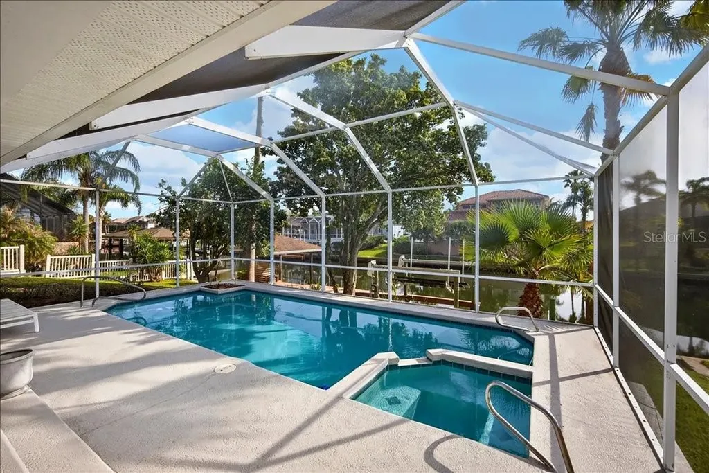 24 Clarendon Court N Palm Coast FL 32137