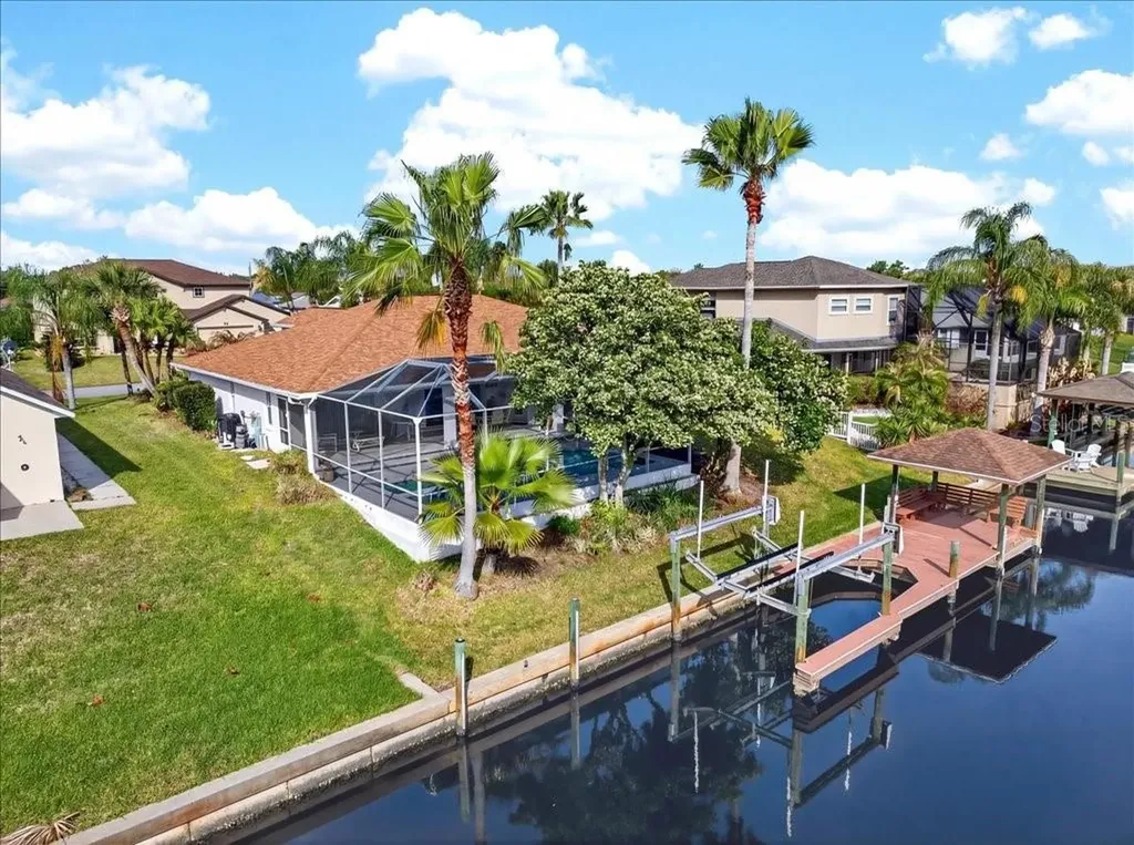 24 Clarendon Court N Palm Coast FL 32137