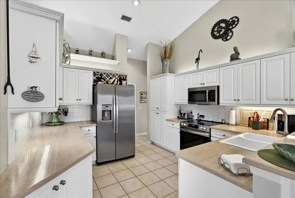 24 Clarendon Court N Palm Coast FL 32137