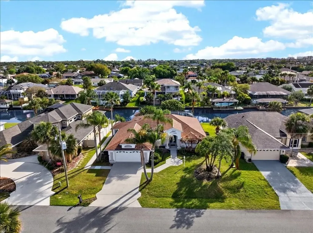 24 Clarendon Court N Palm Coast FL 32137