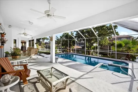 24 Clarendon Court N Palm Coast FL 32137