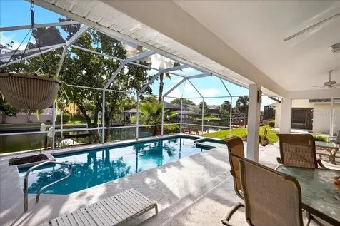 24 Clarendon Court N Palm Coast FL 32137