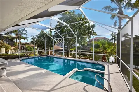 24 Clarendon Court N Palm Coast FL 32137