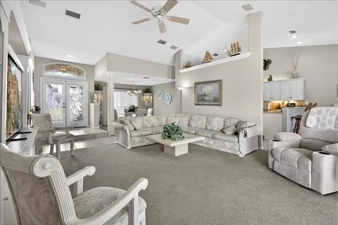 24 Clarendon Court N Palm Coast FL 32137