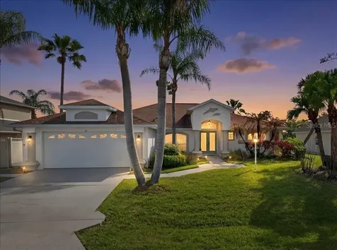 24 Clarendon Court N Palm Coast FL 32137