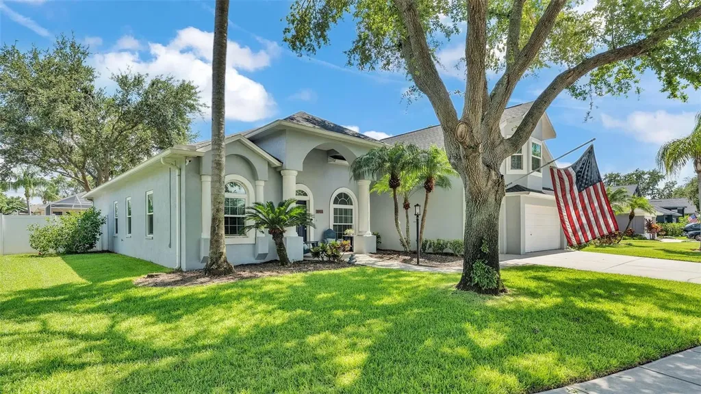 3911 Smoke Rise Court Valrico FL 33594