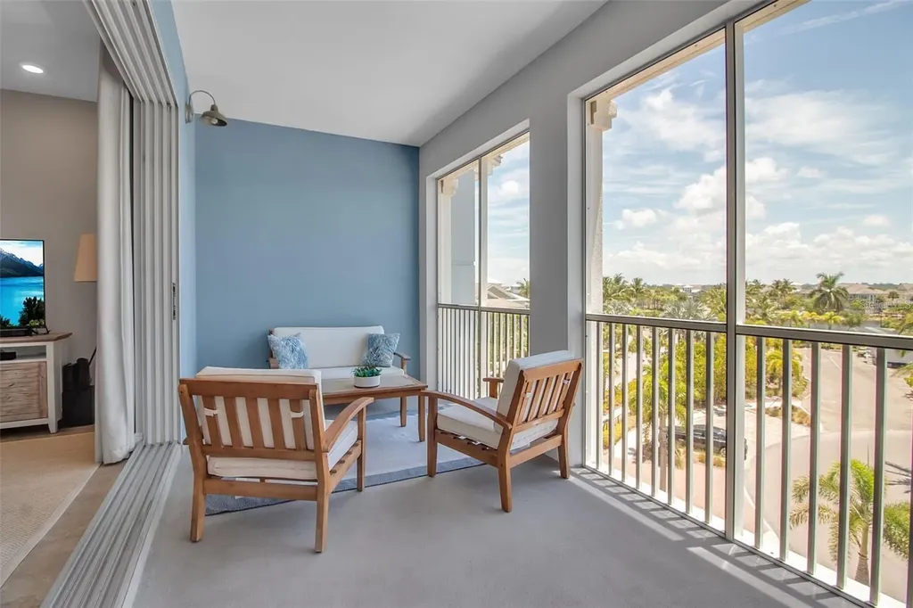376 Aruba Circle Bradenton FL 34209