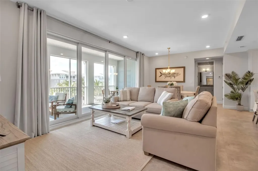 376 Aruba Circle Bradenton FL 34209
