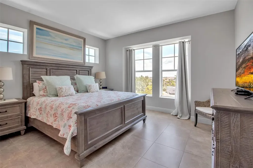 376 Aruba Circle Bradenton FL 34209