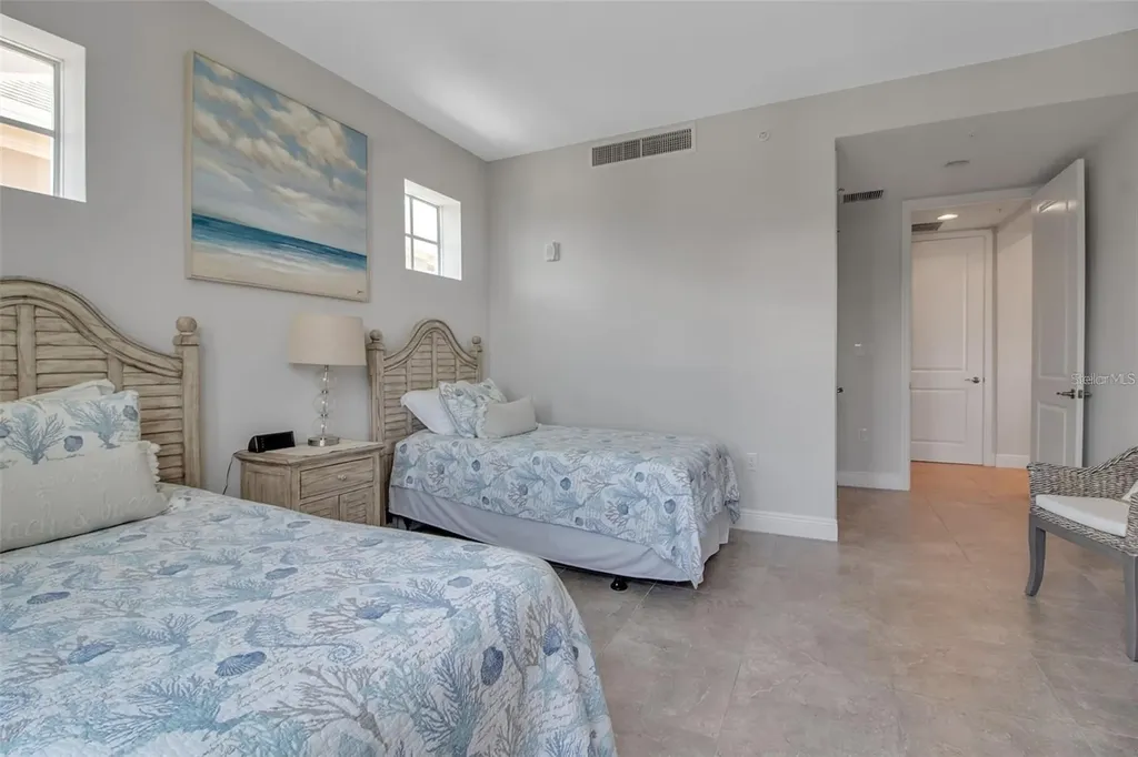376 Aruba Circle Bradenton FL 34209