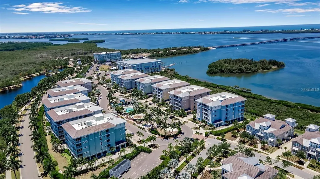 376 Aruba Circle Bradenton FL 34209
