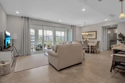 376 Aruba Circle Bradenton FL 34209