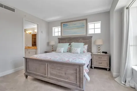 376 Aruba Circle Bradenton FL 34209