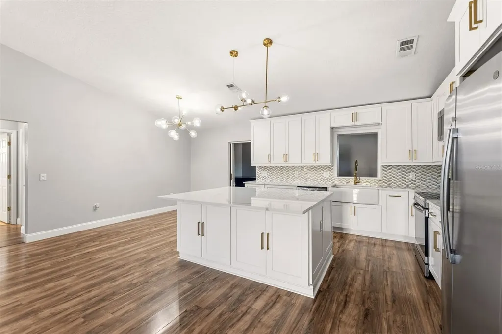 703 Scott Lake Village S Lakeland FL 33813